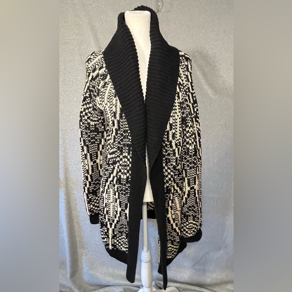 Chunky Wool Blend Cardigan Sweater Black White Aztec Print Sz Medium Talbots